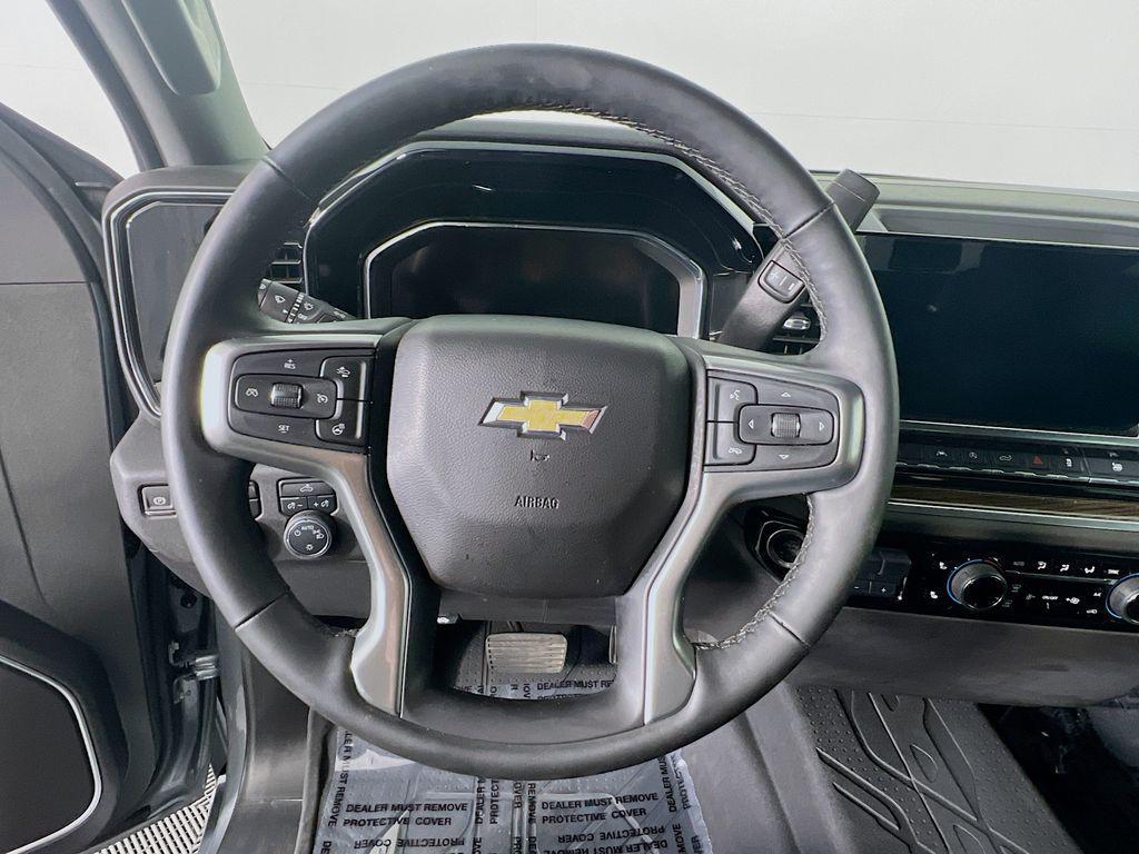 used 2025 Chevrolet Silverado 1500 car, priced at $43,000