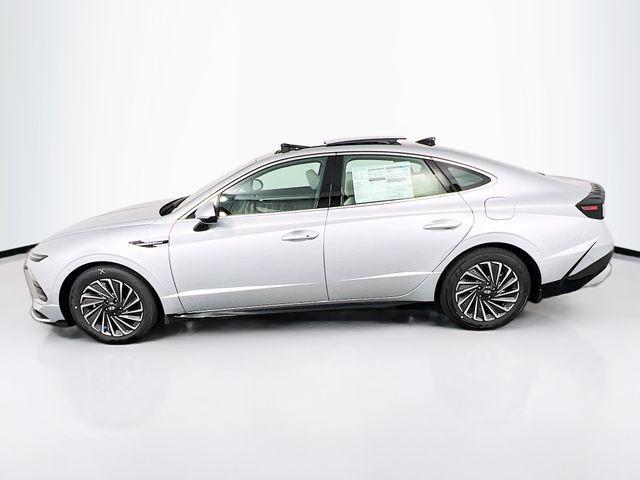 new 2026 Hyundai Sonata Hybrid car, priced at $32,733