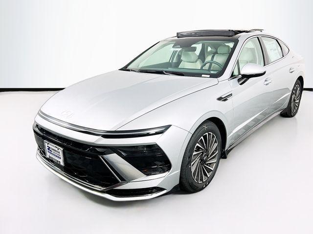 new 2026 Hyundai Sonata Hybrid car, priced at $32,733