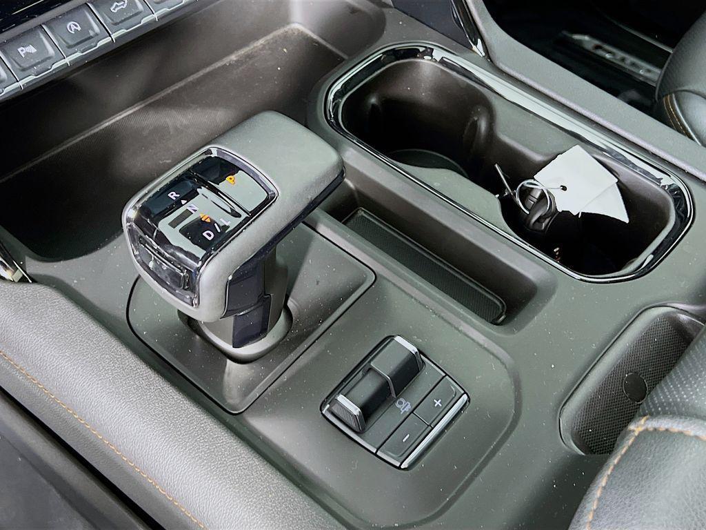 used 2025 GMC Sierra 1500 car, priced at $58,000