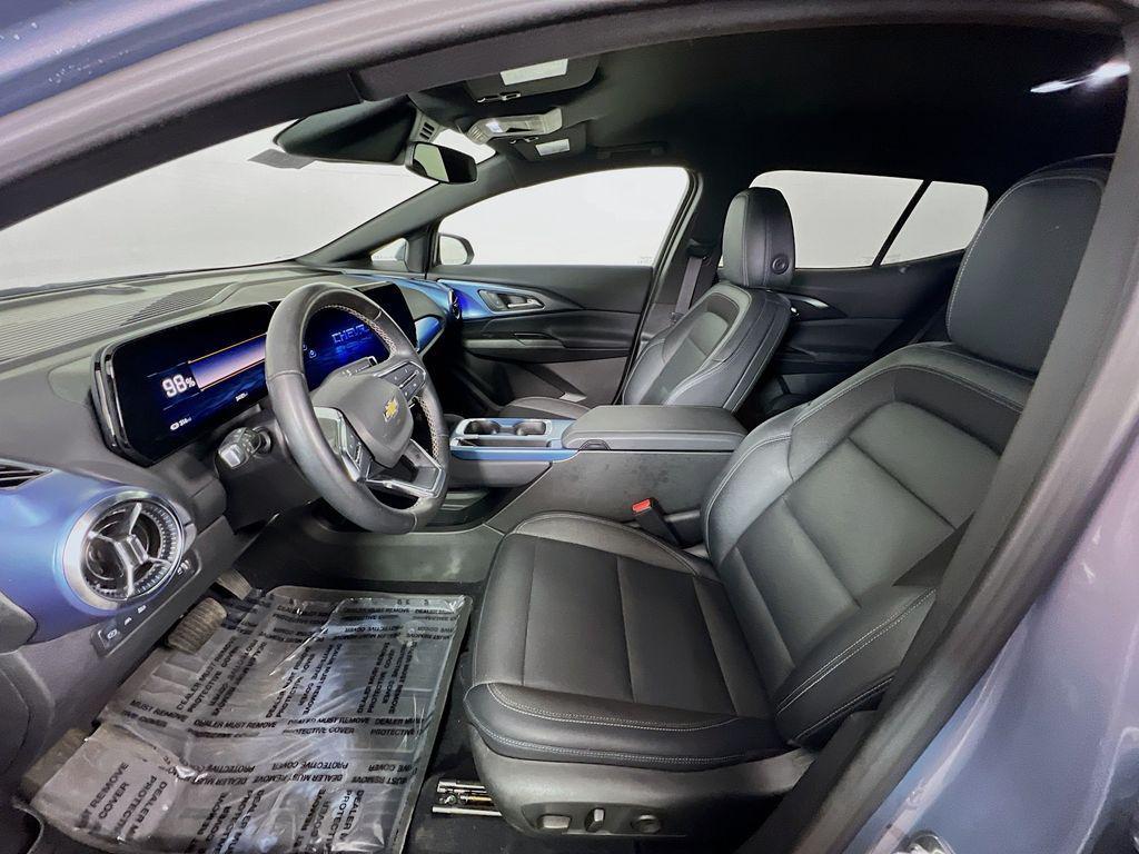 used 2024 Chevrolet Equinox EV car, priced at $26,000