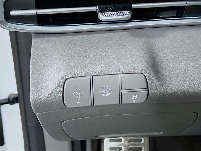 new 2026 Hyundai ELANTRA HEV car, priced at $28,260