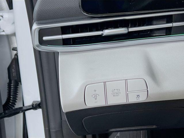 new 2025 Hyundai ELANTRA HEV car, priced at $28,250