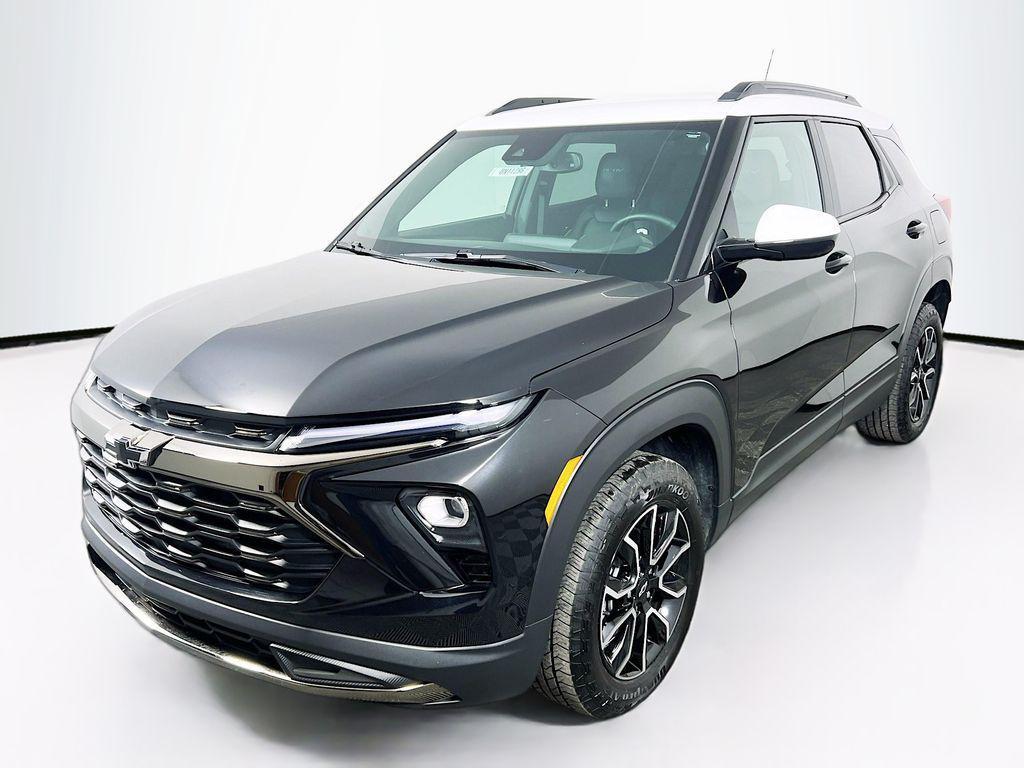 used 2025 Chevrolet TrailBlazer car, priced at $25,499