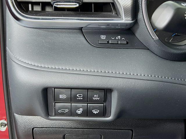 used 2022 Toyota Highlander Hybrid car, priced at $43,990