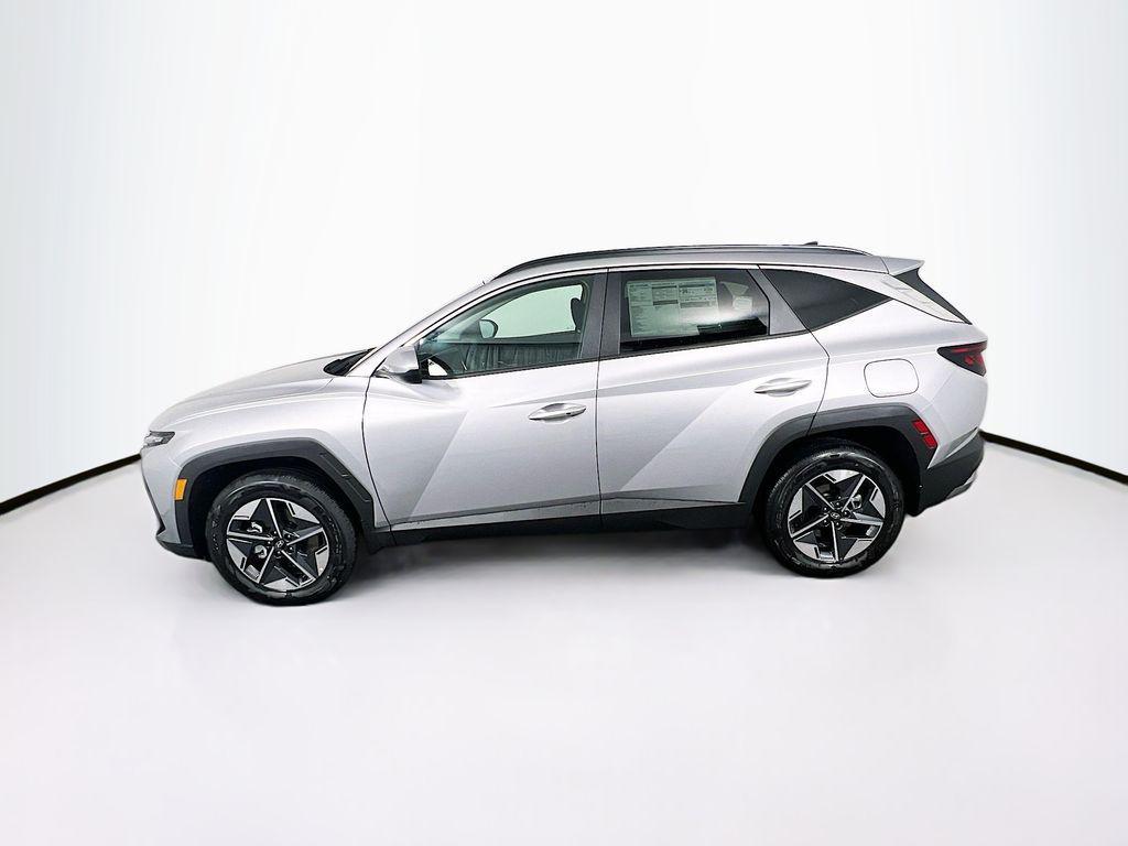 new 2026 Hyundai TUCSON Hybrid car, priced at $31,941