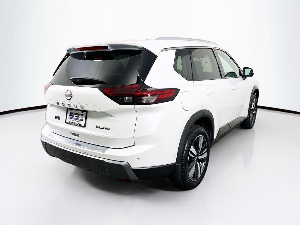 used 2024 Nissan Rogue car, priced at $27,900