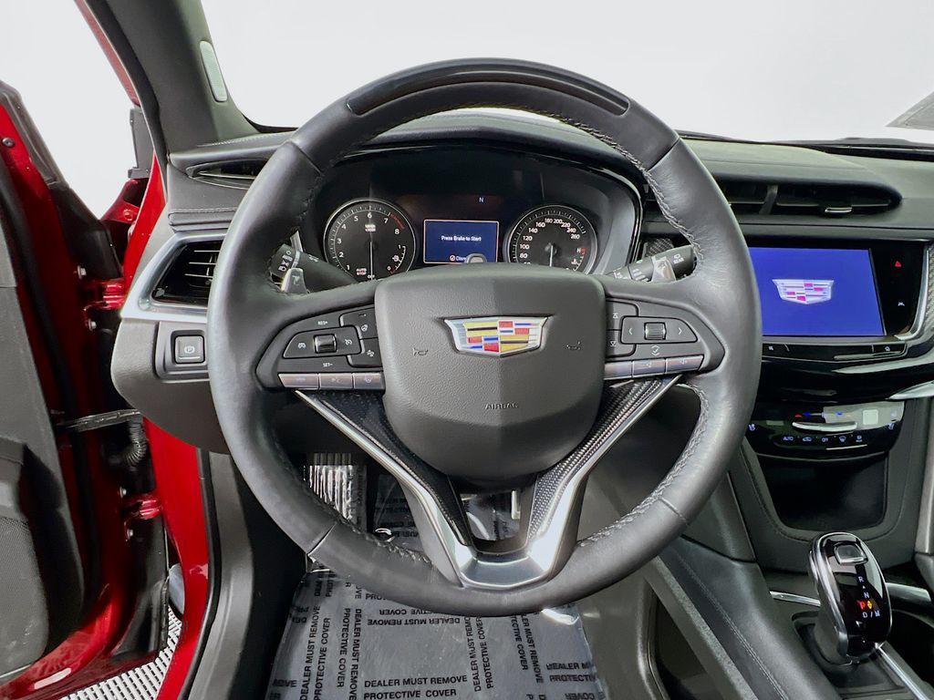 used 2024 Cadillac XT6 car, priced at $48,899