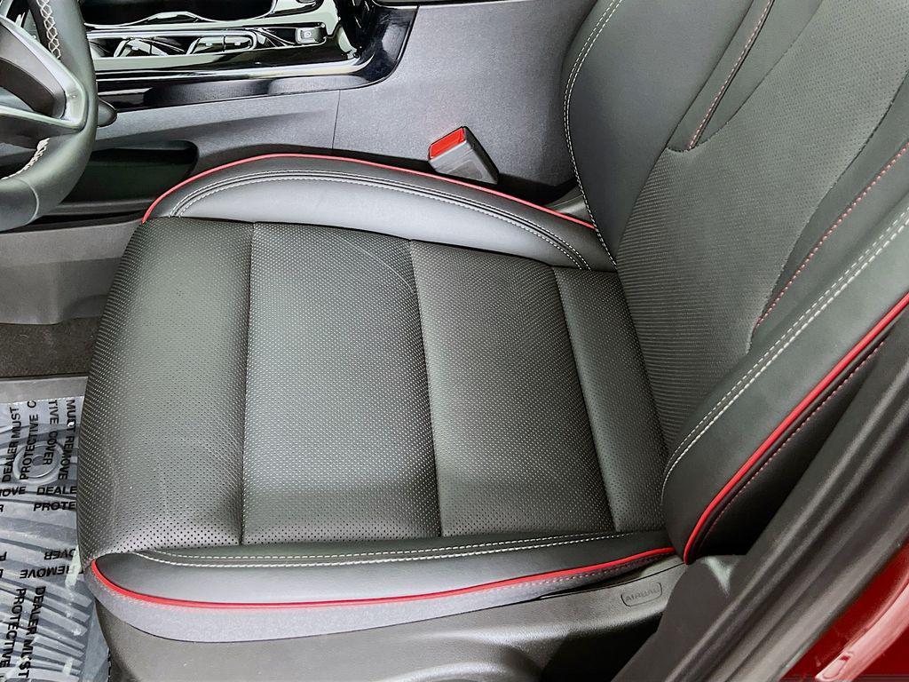 used 2023 Buick Envision car, priced at $32,000