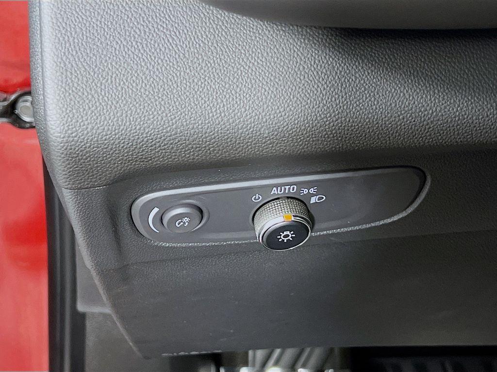 used 2023 Buick Envision car, priced at $32,000
