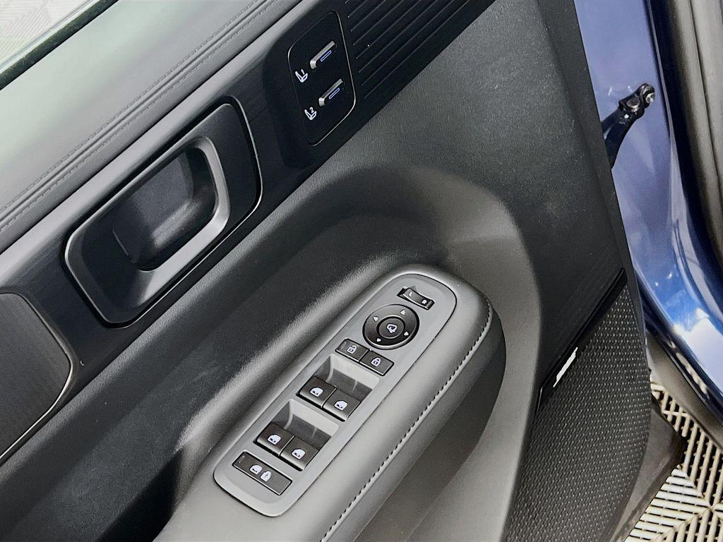 new 2026 Hyundai SANTA FE HEV car, priced at $47,167