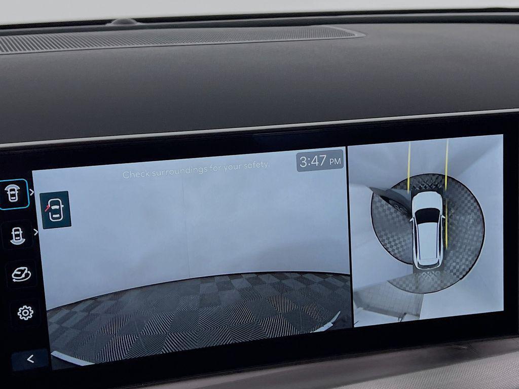 new 2026 Hyundai TUCSON Hybrid car, priced at $42,338