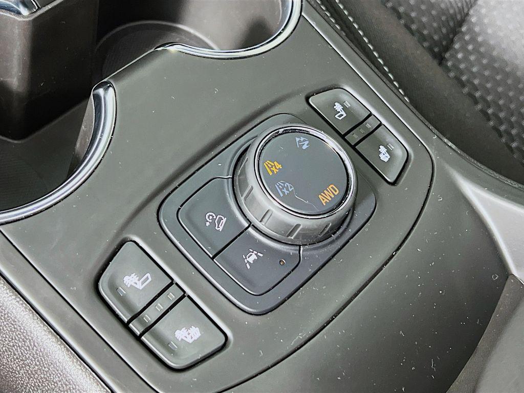 used 2024 GMC Terrain car, priced at $26,000