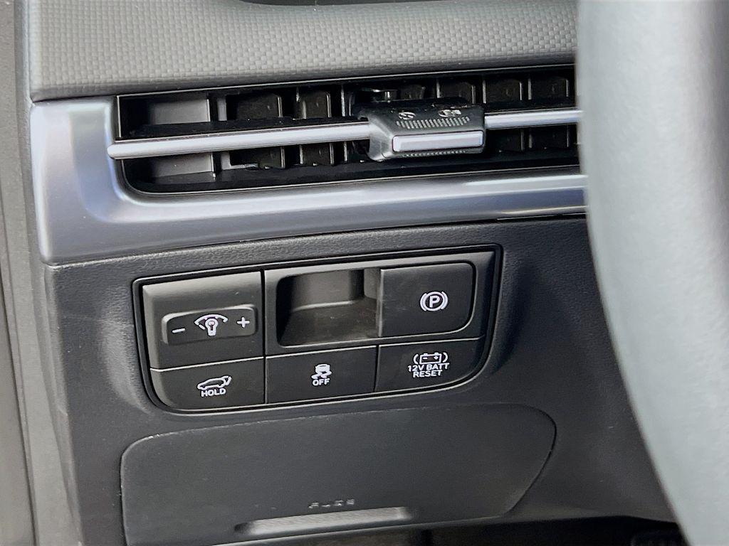 new 2026 Hyundai TUCSON Hybrid car, priced at $33,493