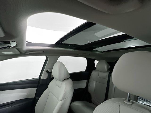 new 2025 Hyundai TUCSON Hybrid car, priced at $34,563