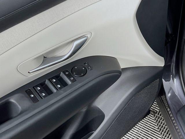 new 2025 Hyundai TUCSON Hybrid car, priced at $34,563