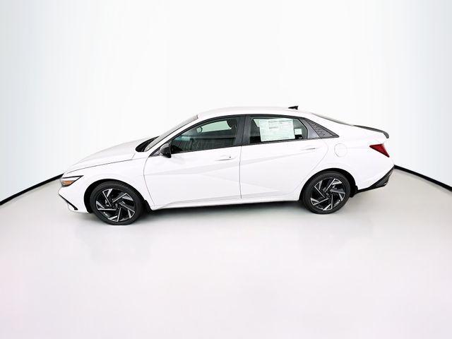 new 2025 Hyundai ELANTRA HEV car, priced at $26,000