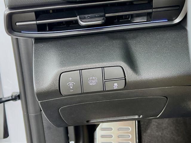 new 2025 Hyundai ELANTRA HEV car, priced at $26,000