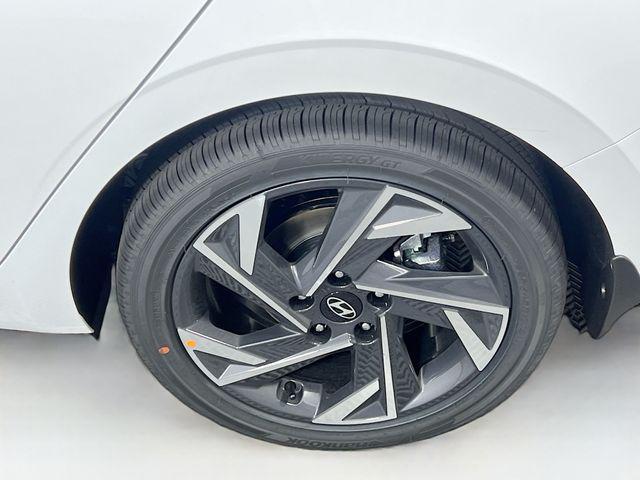 new 2025 Hyundai ELANTRA HEV car, priced at $26,000