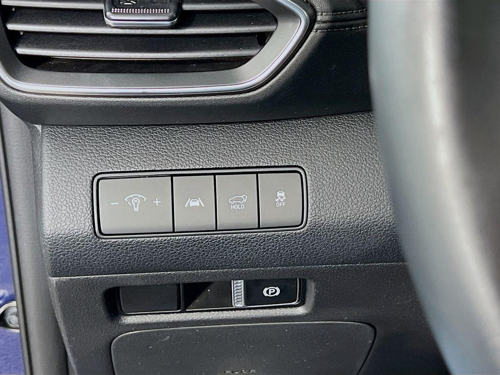 used 2022 Hyundai Santa Fe car, priced at $24,990