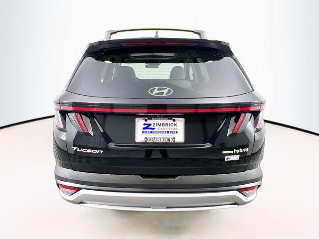 new 2025 Hyundai TUCSON Hybrid car, priced at $34,673