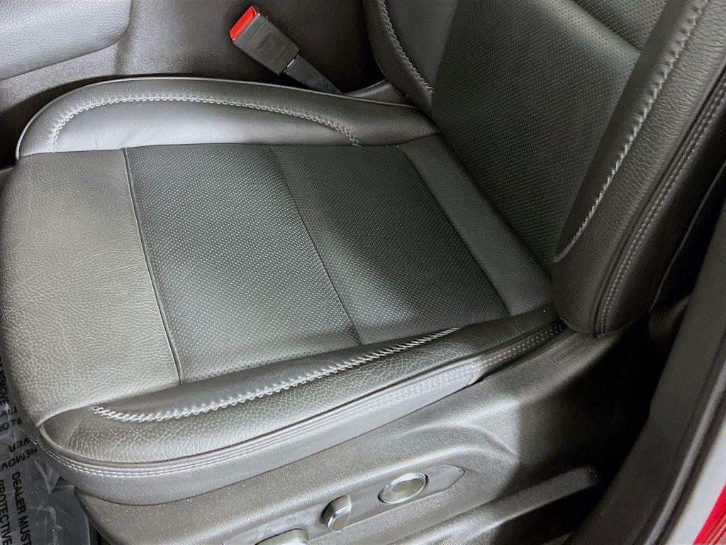 used 2021 GMC Yukon XL car, priced at $58,000