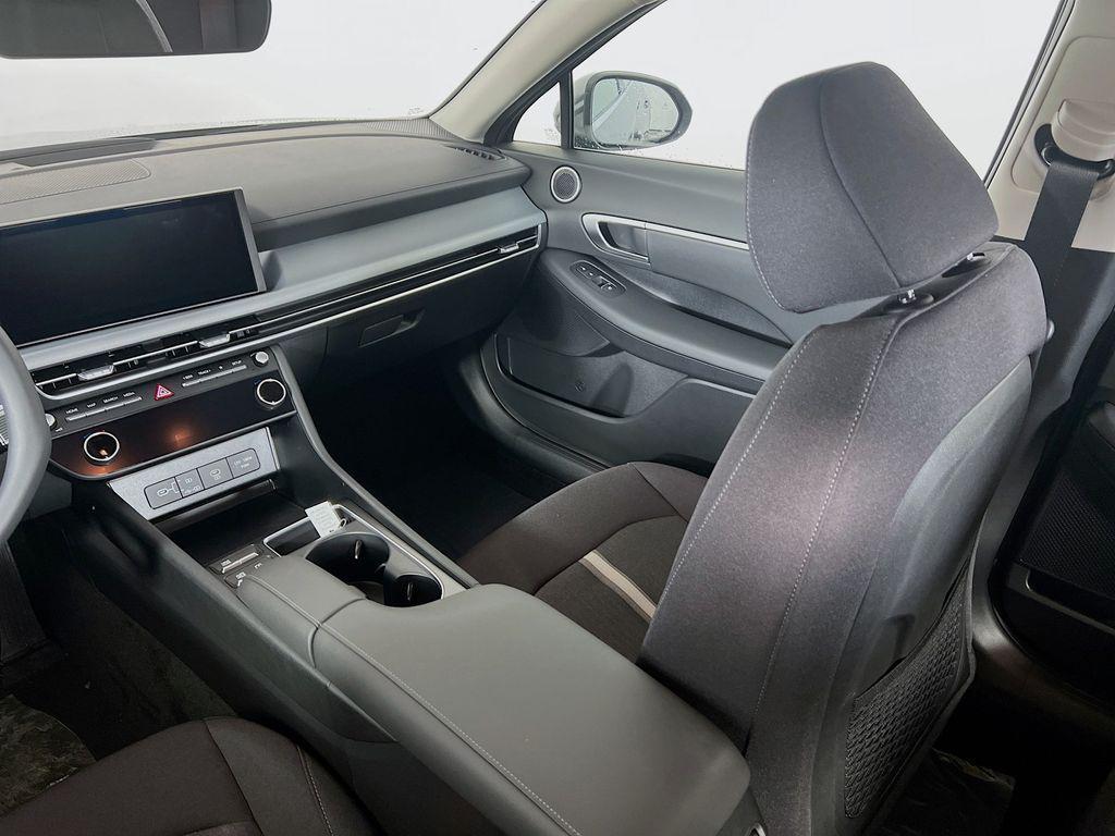 new 2026 Hyundai Sonata Hybrid car, priced at $27,644