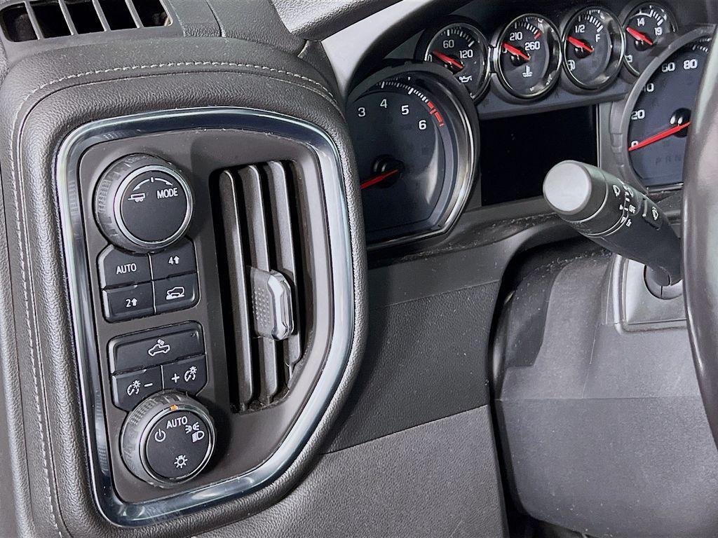 used 2020 Chevrolet Silverado 1500 car, priced at $32,000