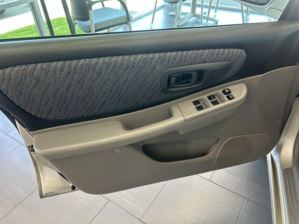 used 2000 Subaru Outback car, priced at $13,995