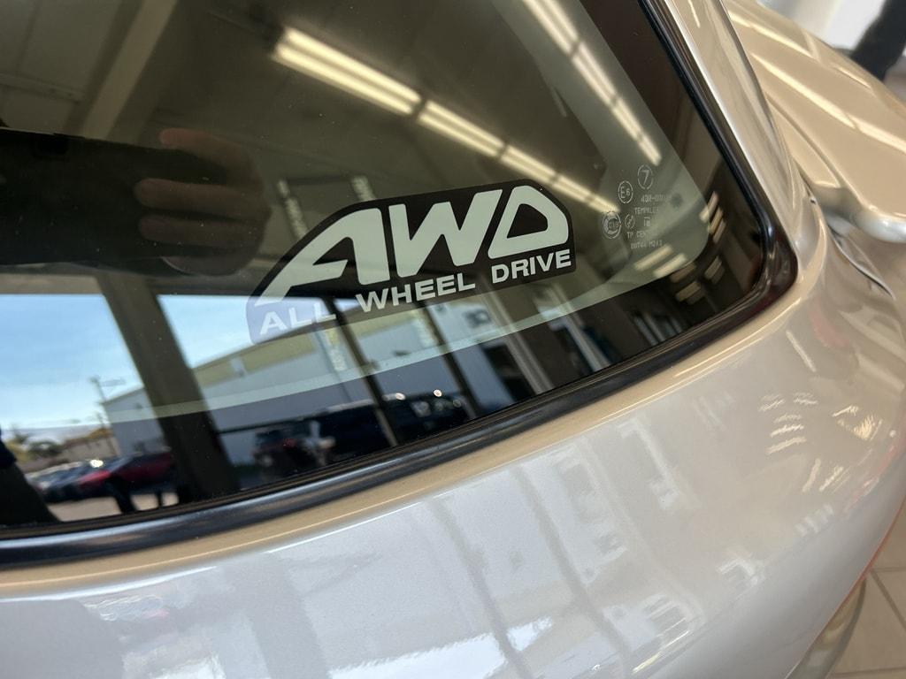 used 2000 Subaru Outback car, priced at $13,995