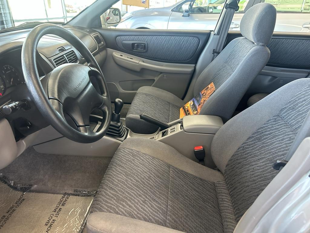 used 2000 Subaru Outback car, priced at $13,995