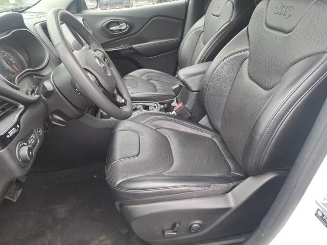 used 2023 Jeep Cherokee car, priced at $20,715