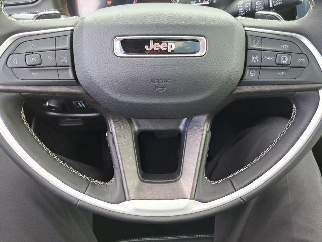 new 2026 Jeep Grand Cherokee car, priced at $47,942