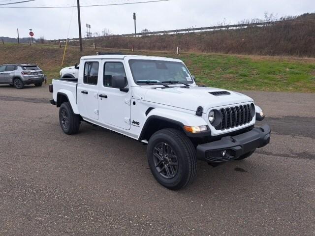 new 2026 Jeep Gladiator car, priced at $48,990