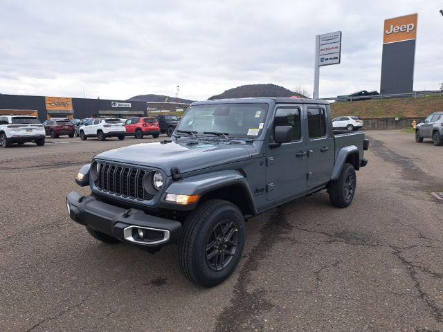 new 2026 Jeep Gladiator car, priced at $47,582