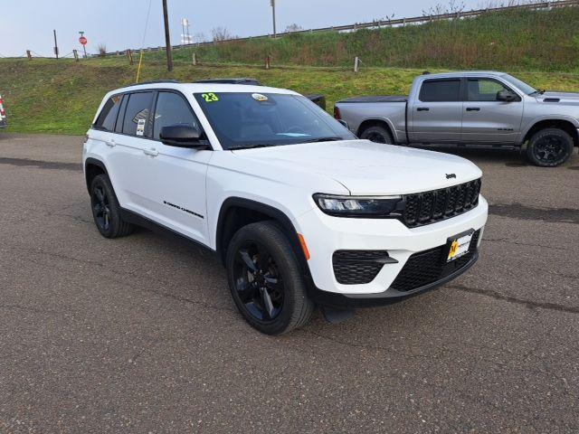 used 2023 Jeep Grand Cherokee car