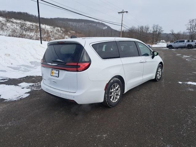 used 2024 Chrysler Pacifica car, priced at $28,871