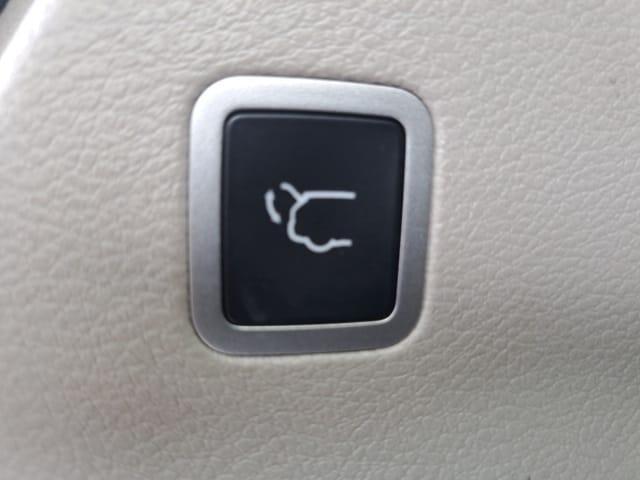 used 2024 Chrysler Pacifica car, priced at $28,871