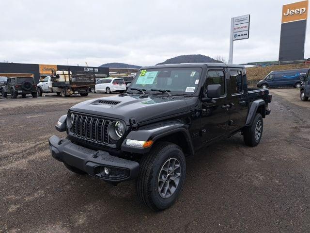 new 2026 Jeep Gladiator car, priced at $50,290