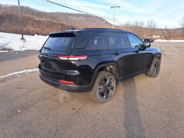 new 2025 Jeep Grand Cherokee car, priced at $45,840