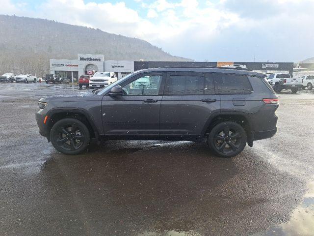 used 2023 Jeep Grand Cherokee L car, priced at $30,475