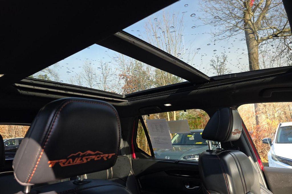 used 2025 Honda Pilot car, priced at $41,685