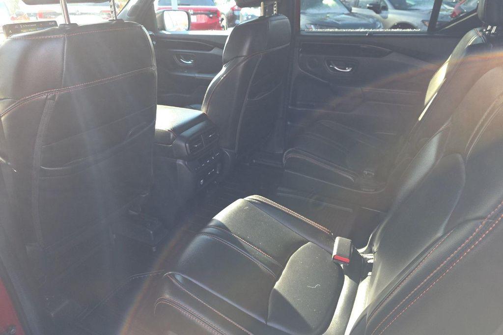 used 2025 Honda Pilot car, priced at $41,685