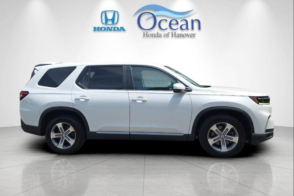 used 2023 Honda Pilot car, priced at $37,992