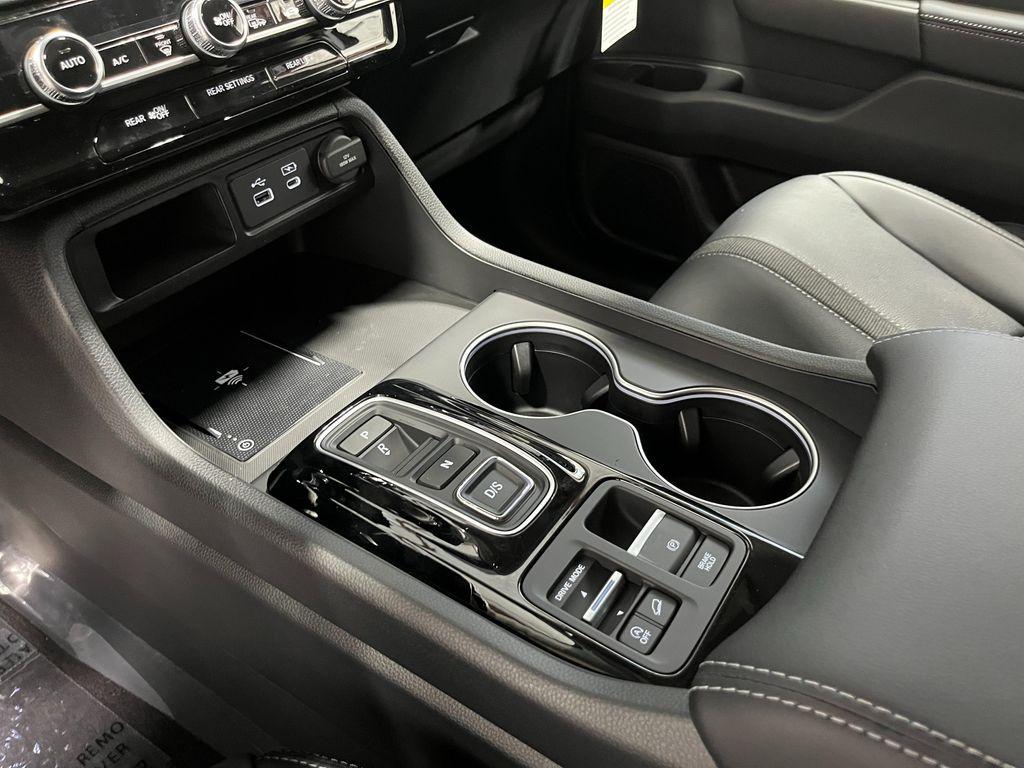 new 2025 Honda Pilot car, priced at $54,300