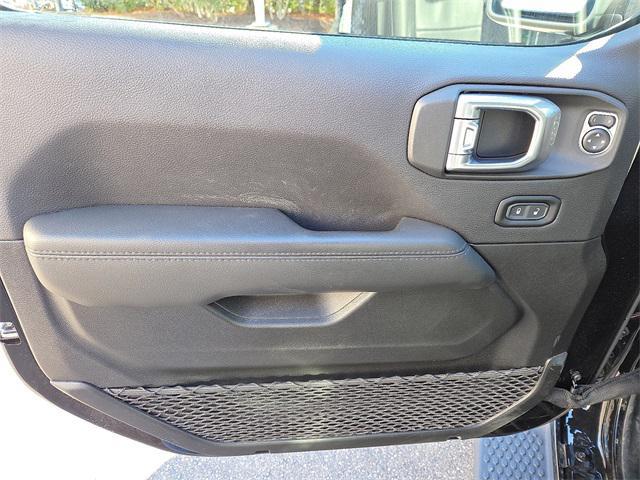 used 2021 Jeep Wrangler Unlimited car, priced at $32,987