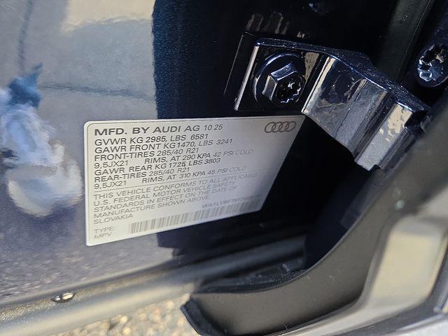 new 2026 Audi Q7 car, priced at $78,290