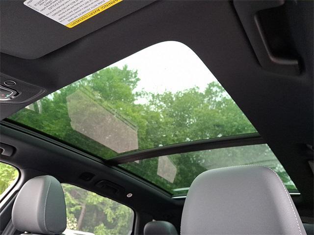 new 2025 Audi Q7 car, priced at $76,480