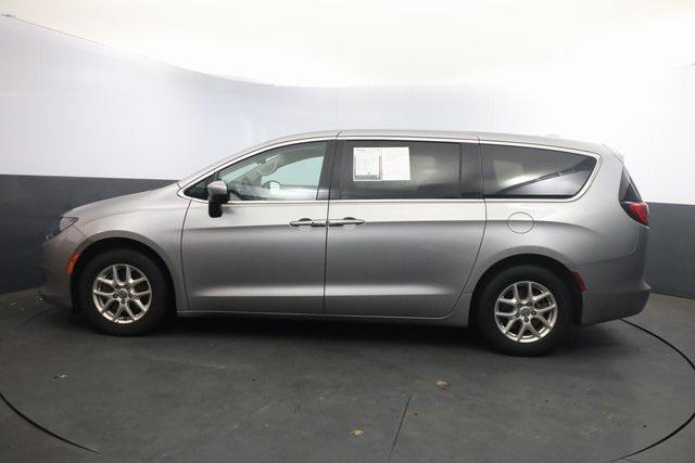used 2018 Chrysler Pacifica car, priced at $14,000