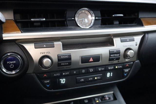 used 2014 Lexus ES 300h car, priced at $13,990